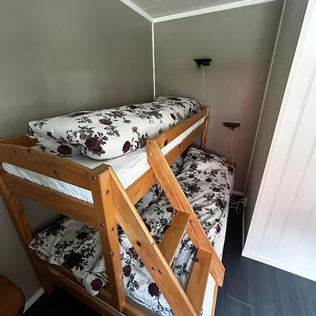 Great Newly Renovated With 6 Beds *